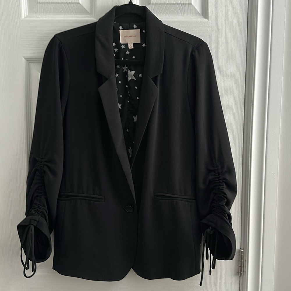 Skies Are Blue Blazer Black size Medium